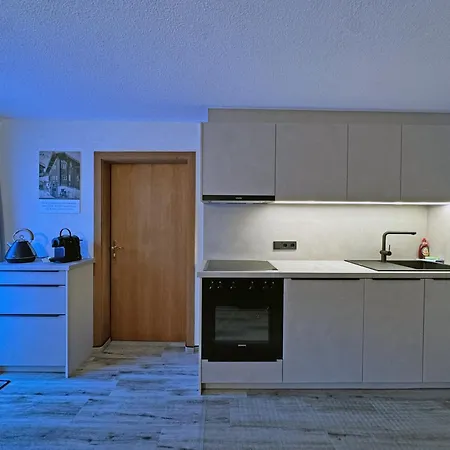 Haus Arnold Schranz 아파트 장크트안톤암아를베르크